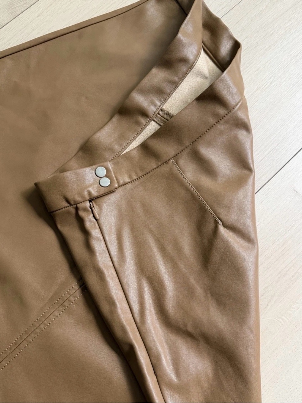 H&M Tan Faux Leather A-Line Skirt - Picture 7 of 10